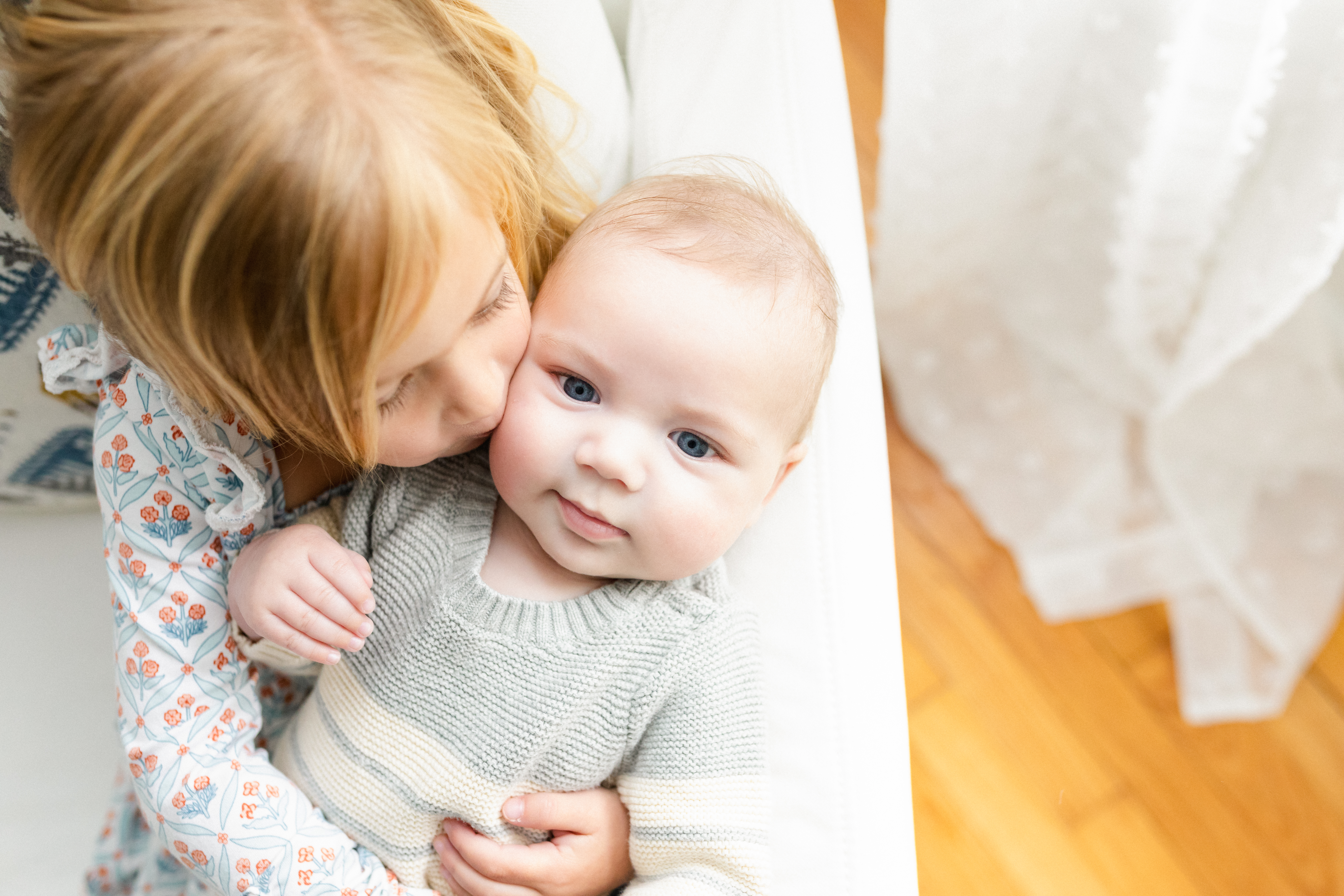 Nathan, founder of Nonnanest, with his children